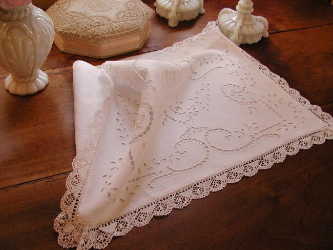 Gorgeous night dress case in fine linen with Richelieu open and white works