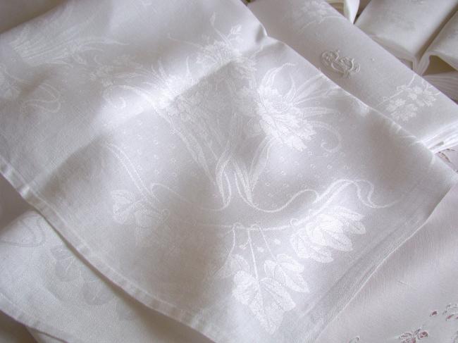 Superb set of 12 large napkins in  Art Nouveau silk and linen damask 1900