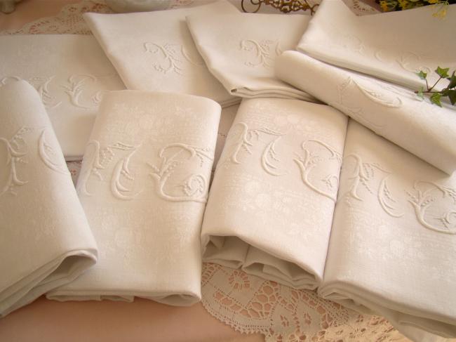 Superb set of 10 large napkins in linen damask with Fruits of autumn, mono MC