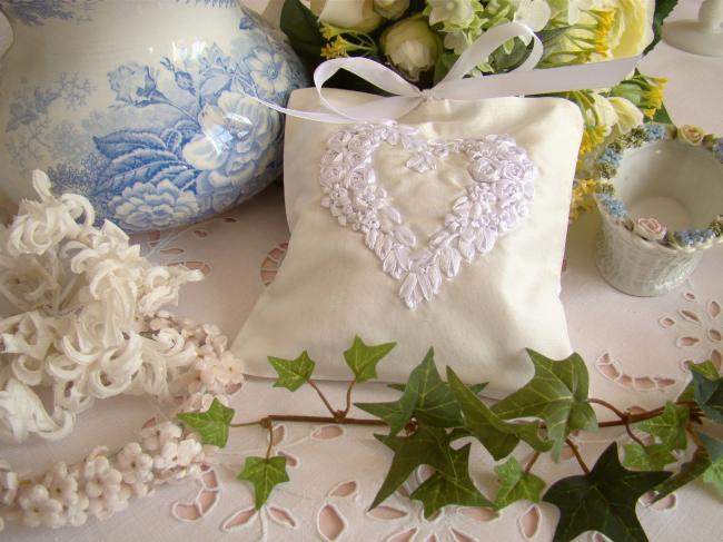 Luxurous lavander sachet in silk with ribbon embroidered heart in ivory & white