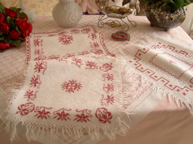 Lovely set of 3 doilies in damask with red embroidery 1900