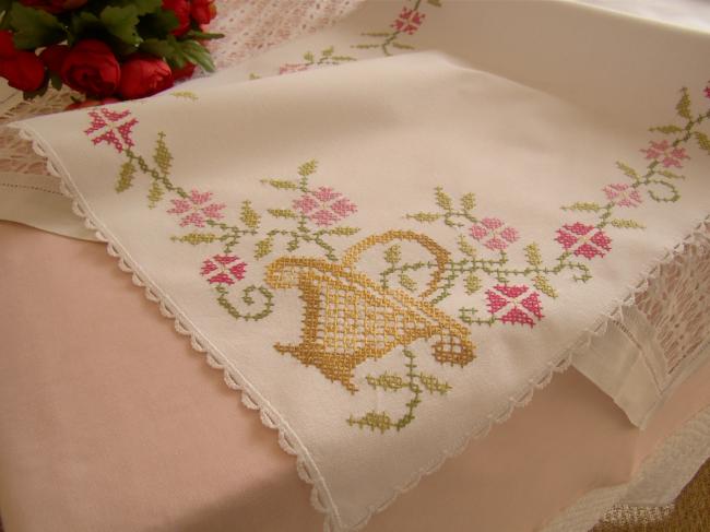 Sweet vintage table runner with hand embroidered baskets of flowers