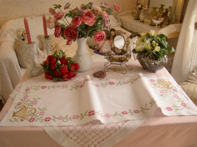 Sweet vintage table runner with hand embroidered baskets of flowers
