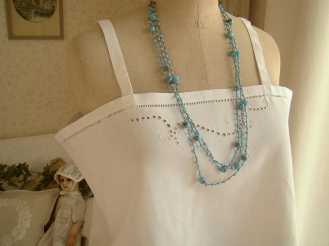 Lovely day shirt or short nightgown, with hand-embroidered pearls and mono OM