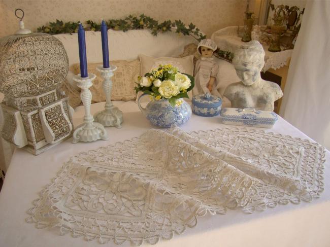 Beautiful table runner with hand-embroidered Richelieu flowers, bobbin lace 