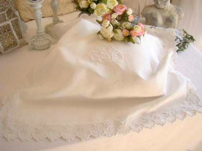 Pretty pillowcase in pure linen with hand-embroidered flowers and monogram PB