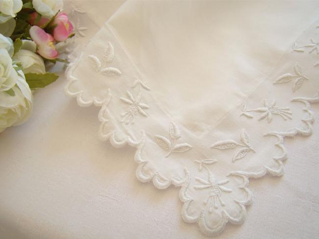 Pretty pillowcase in pure linen with hand-embroidered flowers and monogram PB