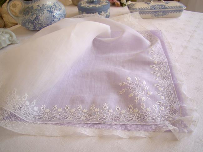 Rare and exceptional huge ball embroidered handkerchief and handmade lace 1870