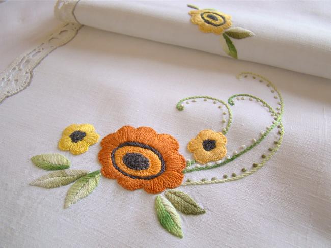 Lovely long table runner in linen withhand-embroidered flowers and foliage 1920