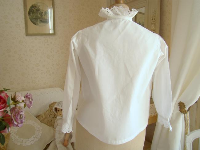 Pretty blouse with small pleats and flounces of  broderie anglaise 1900