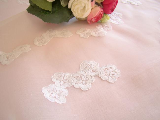 Lovely organza tablecloth with hand-embroidered daisies, Maison Noël circa 1950