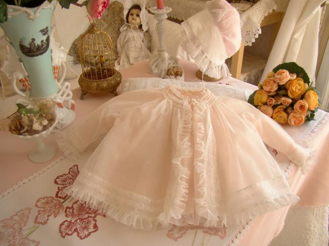 Merveilleuse veste d'intérieur de bébé soie rose et tulle 'Aux mille et 1 nuits'