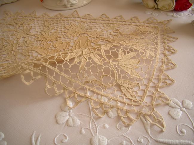 Lovely Venezia lace table centre 1900
