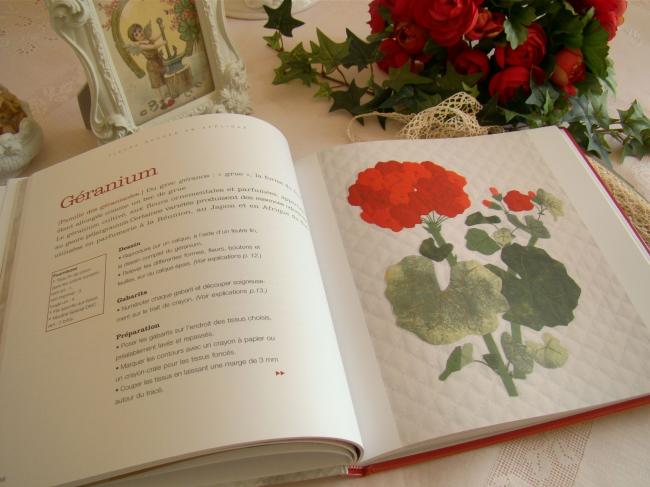 Livre 'Fleurs rouges en appliqué' de Annick Huet, éditions LTA