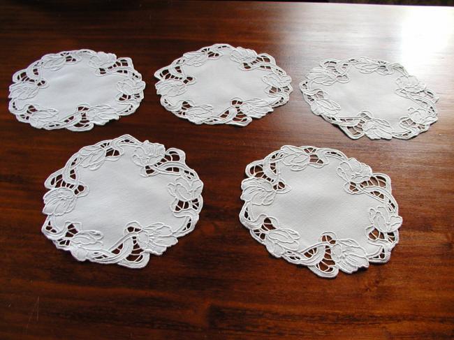 Gorgeous set of 8 Art Nouveau Richelieu embroidered doilies