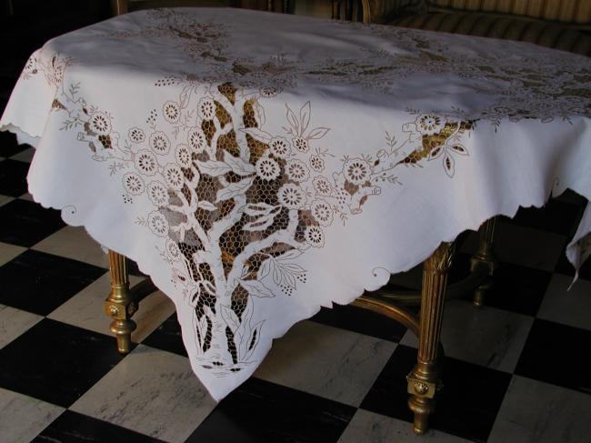Spendid Madeira tablecloth with blooming apple trees