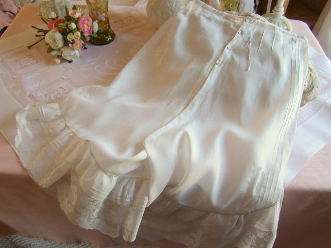 Très glamour panty en batiste de lin & large volant dentelle Valenciennes