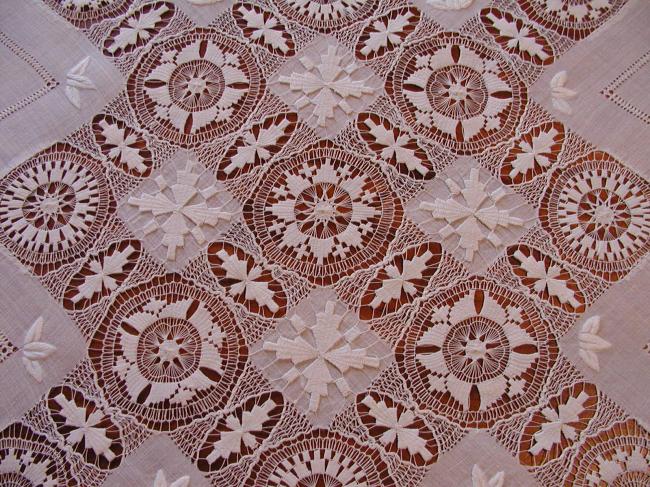 Superb Pina tablecloth with magnificient white embroideries