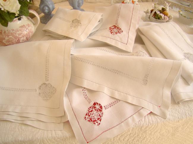 Belle série de 8 grandes serviettes en lin granité avec dentelle de Venise