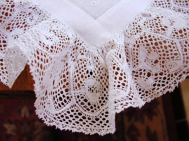 Exceptional layover sham in muslin of linen with Cornely embroidery&bobbin lace