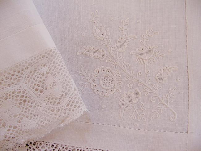 Exceptional layover sham in muslin of linen with Cornely embroidery&bobbin lace