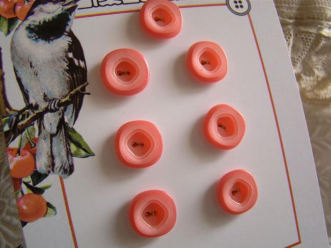 carte de 7 petits boutons carrés roses en Ø 12 mm 