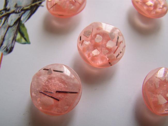 carte de 5 petits boutons en 'champignon', roses en résine pailletée en Ø 14 mm