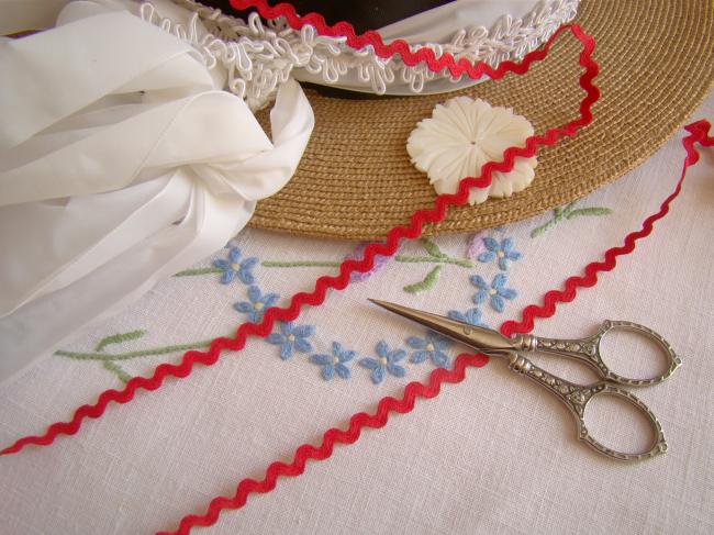 Joli ruban croquet ou serpentine en coton naturel rouge vif (6mm)