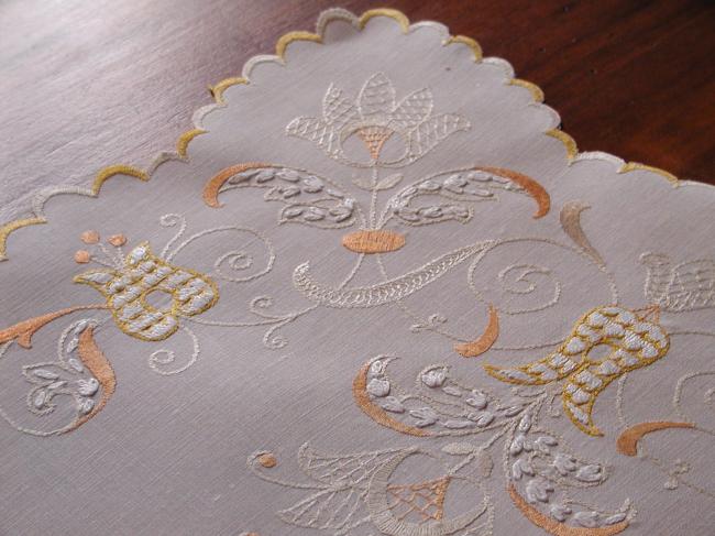 Wonderful table runner Art Nouveau with silk embroideries