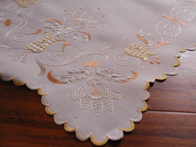 Wonderful table runner Art Nouveau with silk embroideries