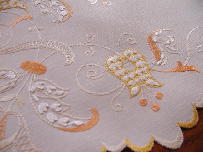 Wonderful table runner Art Nouveau with silk embroideries