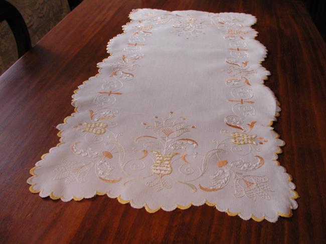 Wonderful table runner Art Nouveau with silk embroideries