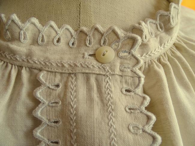 Très belle chemise de nuit en lin avec bordure festonnée à la main 1900 n°1