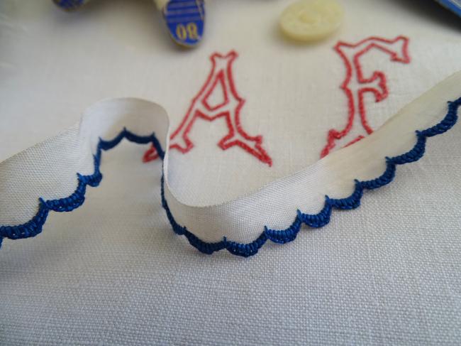 Adorable ancien ruban passepoil en coton blanc à festons bleu 1950, 12mm
