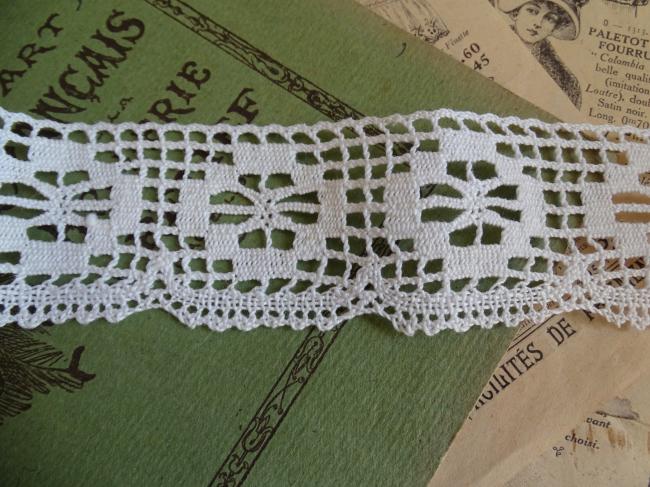 Coupon de dentelle à picots en coton de couleur blanche (1,80m x 45mm)
