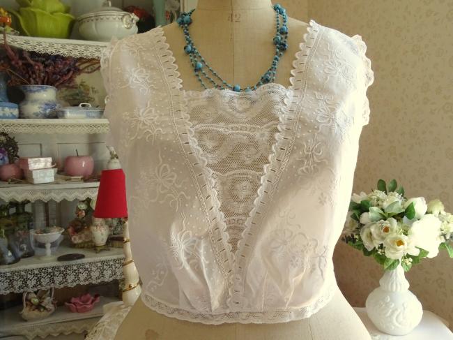 Rare cache-corset de mariée en linon brodé et dentelle de Valenciennes 