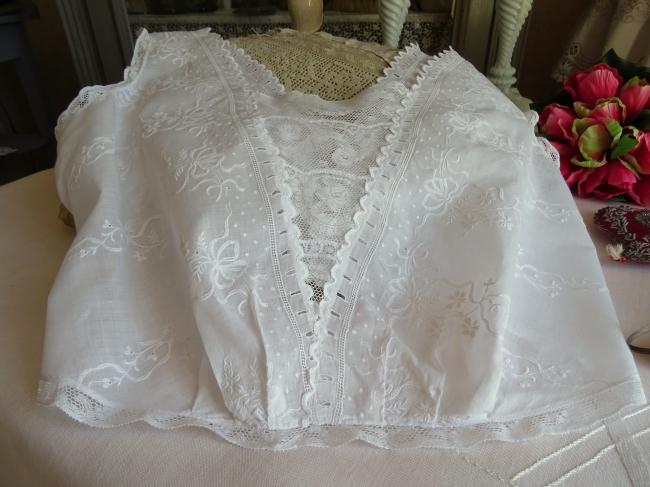 Rare cache-corset de mariée en linon brodé et dentelle de Valenciennes 
