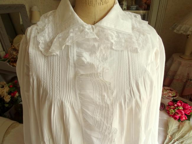 Belle chemise de nuit en batiste de lin avec dentelle & volants 1900