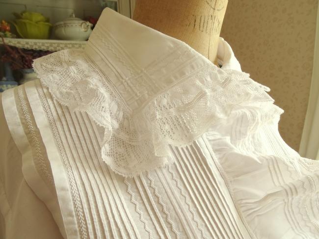 Belle chemise de nuit en batiste de lin avec dentelle & volants 1900