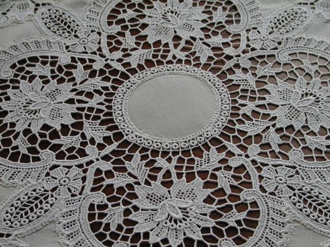 Gorgeous centre table round with chimical lace