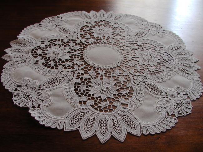 Gorgeous centre table round with chimical lace