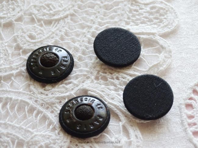 Ancien bouton à queue flexible recouvert de soie noire, 19mm, époque 1900