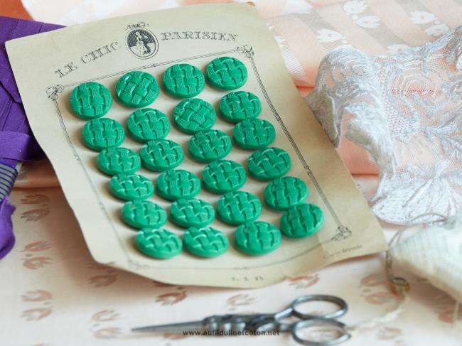 Carte de 24 grands boutons, effet tissé, vert malachite Le chic parisien 1930