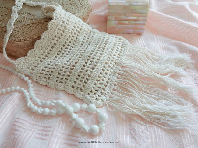 Pretty little handmade crochet lace bag 1930