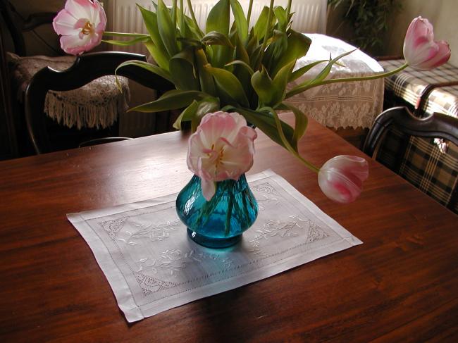 Lovely Pina table centre with silk embroidered roses