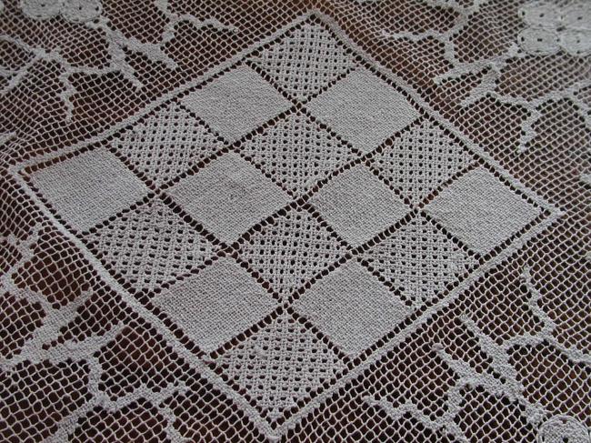 Lovely hand made filet lace tablecloth with vine grapes
