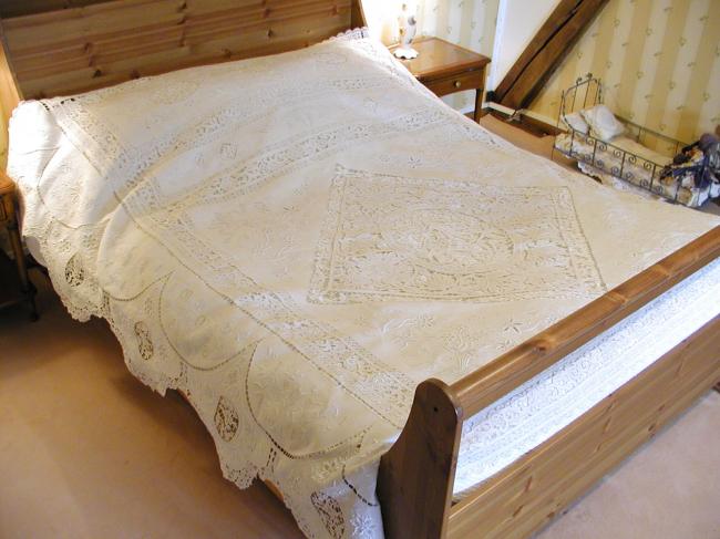 Exceptional hand-embroidered  bed cover with Venizia inserts with nudes 1890