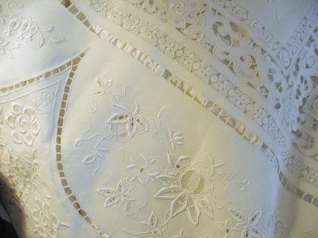 Exceptional hand-embroidered  bed cover with Venizia inserts with nudes 1890