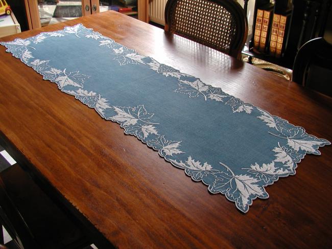 Lovely table runner with embroidered leaves