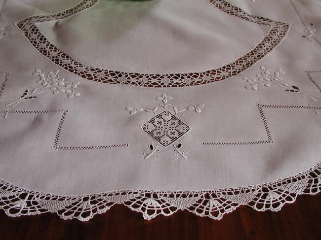 Gorgeous white embroidered and filet inserts tablecloth with bobbin Cluny lace.